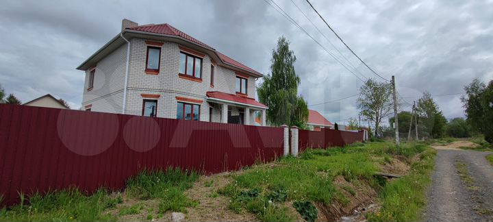 Дом 300 м² на участке 10 сот.