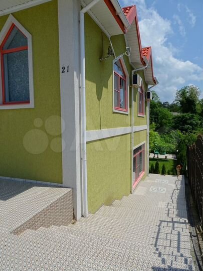 Дом 170 м² на участке 4 сот.