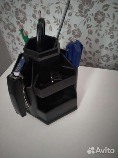 Подставка на стол для канцелярии