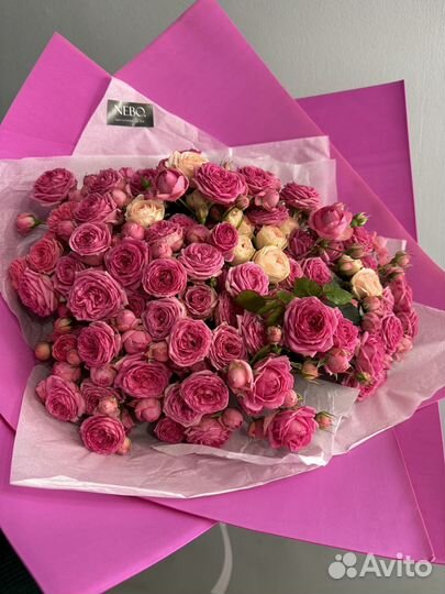 Букет кустовые розы