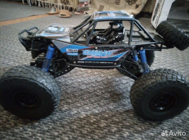 Машина на радиоуправлении 1:10