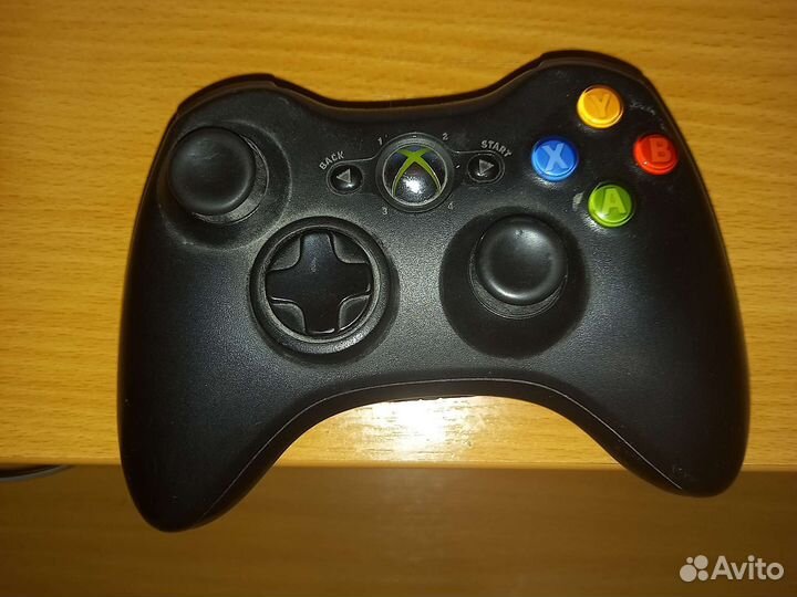 Продаю xbox 360 прошитый с дисками