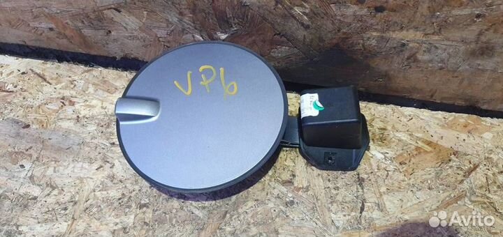 Лючок бензобака Opel Zafira B 2005-2012