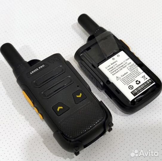 Рация-радиостанция с гарнитурой-наушником