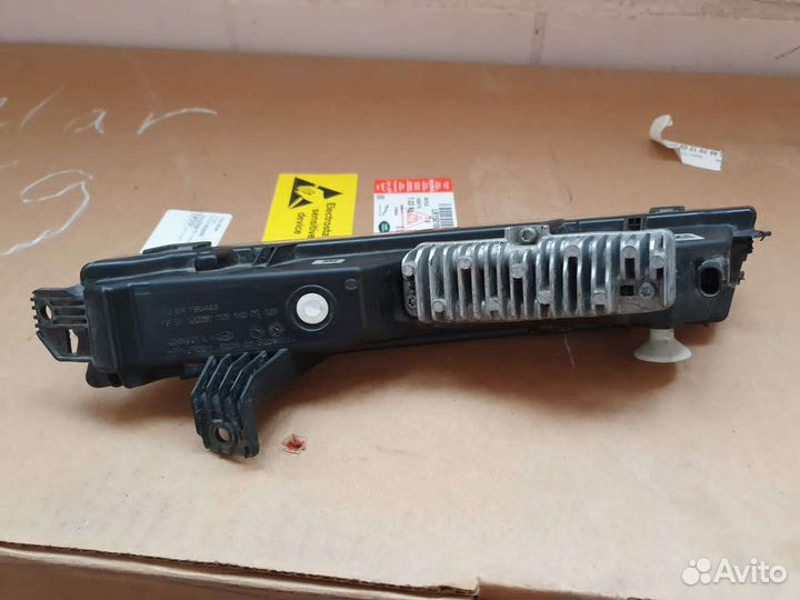 Птф левый Land Rover Range Rover Velar L560