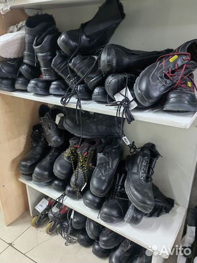 Спецроба и ботинки в ассортименте