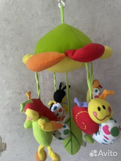 Мобиль на детскую кроватку