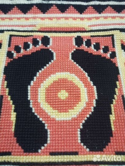 Вышитый коврик 36*50 см