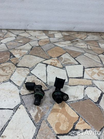 Датчик положения распредвала Opel Astra хетчбэк