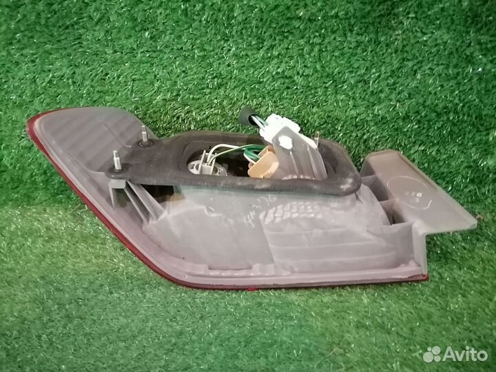 Фонарь (стоп сигнал) правый 33-49 Toyota Camry Cam