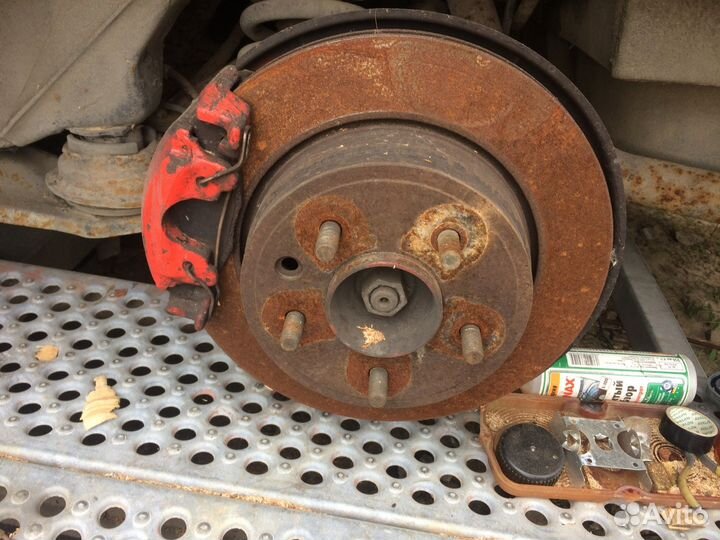 Ягуар XJ мотор