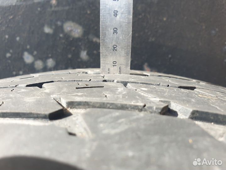 Kumho Road Venture AT61 235/65 R17 108S