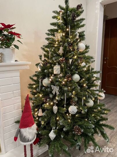 Ель норвежская заснеженная бу