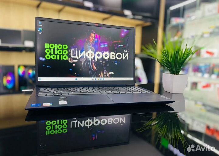 Мощный ноутбук Lenovo Core I5-1235U/DDR4-16/SSD