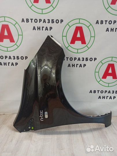 Крыло переднее правое Nissan Note E11 CR14DE 2010