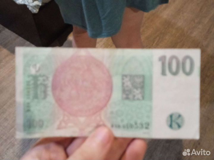 Продам чешские кроны 100