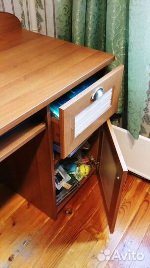 Стол офисный/компьютерный