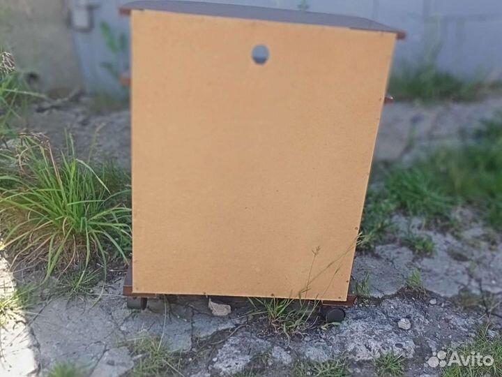 Тумбочка под телевизор