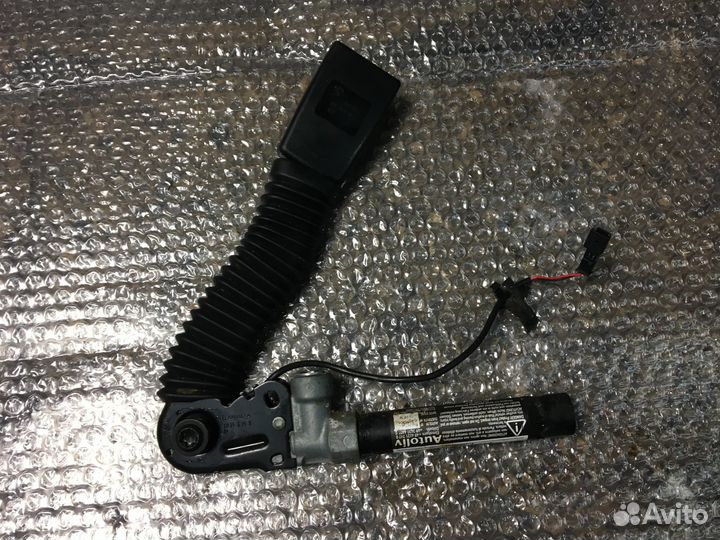 Преднатяжитель ремня безопасности BMW 5 F10 F11