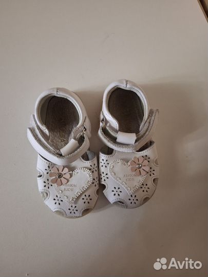 Сандалии для девочки 22 размер