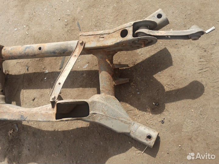 Задний подрамник mitsubishi lancer 10