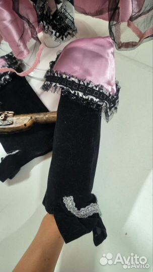 Костюм розовой пиратки