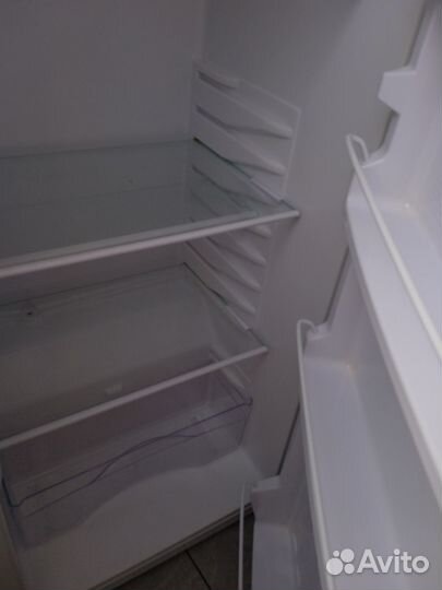 Продаю холодильник