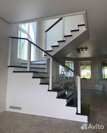 Лестница из металла