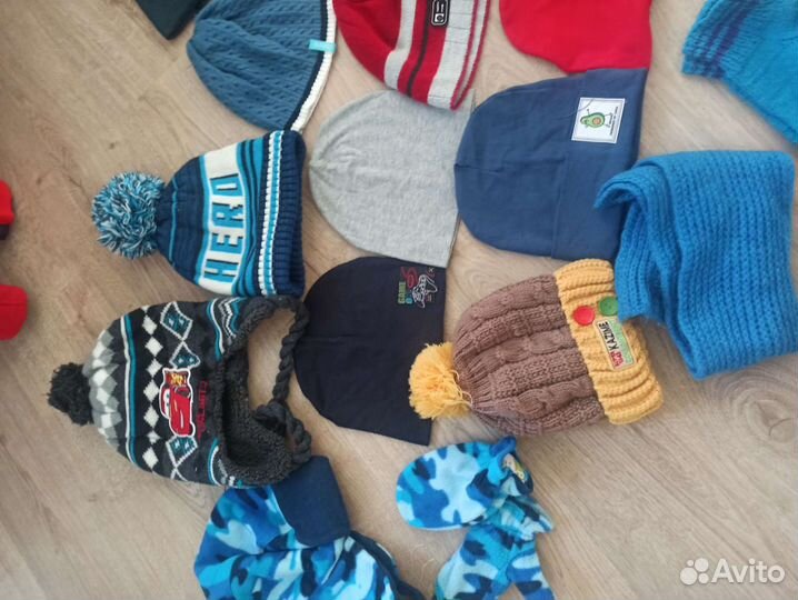 Шапки шарфы носки на мальчика 3-7 лет