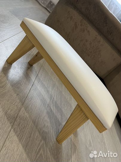 Подставка для рук маникюрная