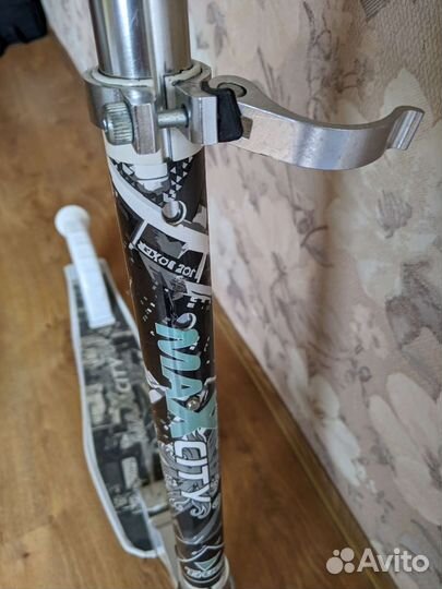 Самокат взрослый складной MaxCity Truck белый