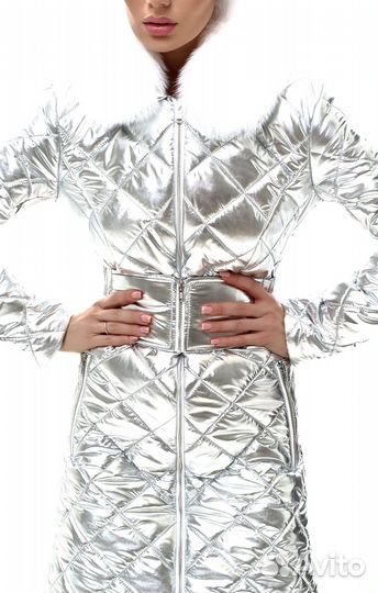 Пальто женское. Пальто на молнии