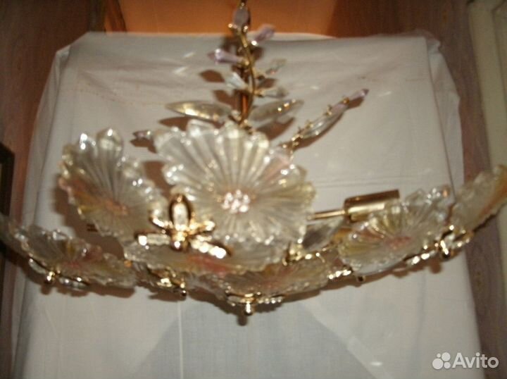 Люстра современная