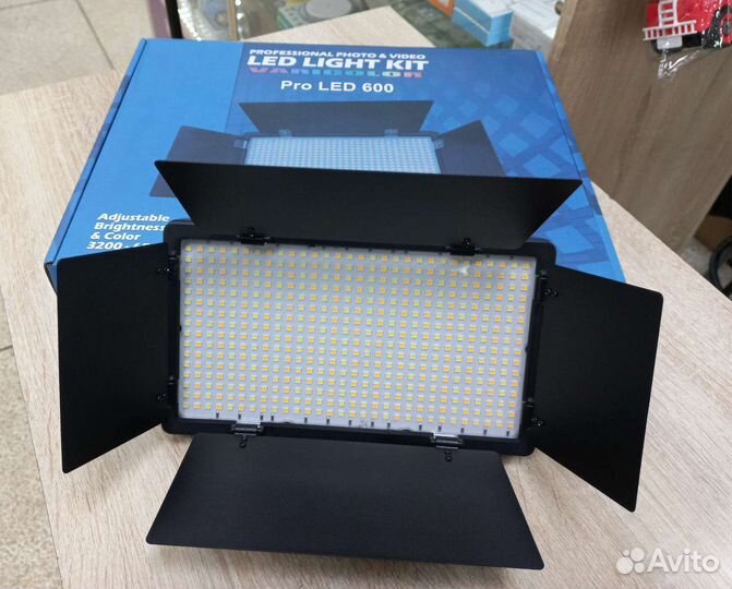 Видеосвет pro led 600 с штативом