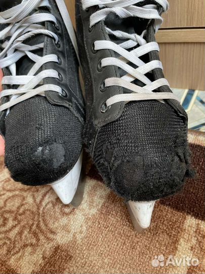 Коньки хоккейные