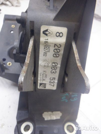 Педаль тормоза Renault Vel Satis