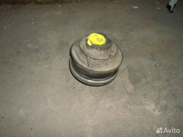 Подушка двигателя mb w124 2.5d