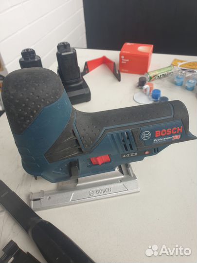 Аккумуляторный лобзик Bosch GST 12V-70