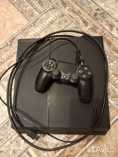 Игровая приставка ps4