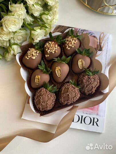 Букеты и наборы из клубники в шоколаде