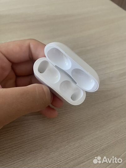 Кейс от наушников Airpods pro 2