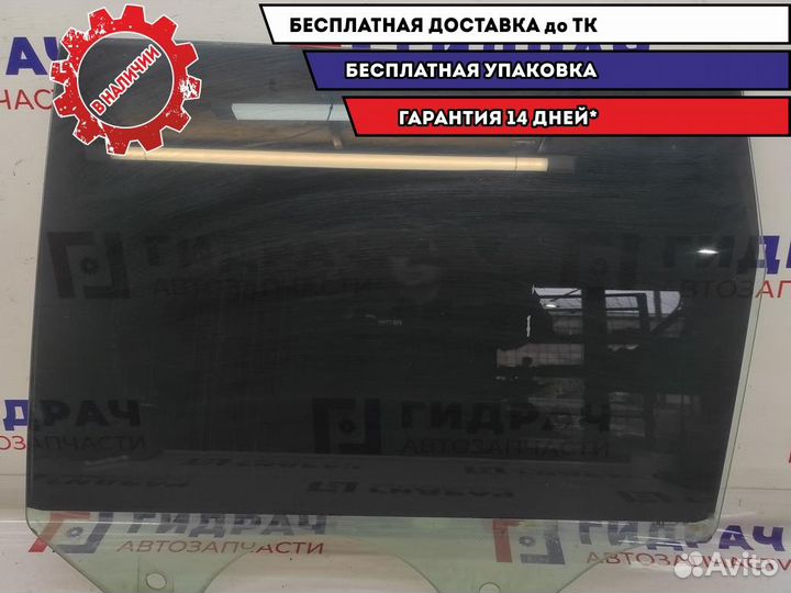 Стекло двери задней левой Volkswagen Touareg 7L084