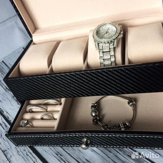 Шкатулка для хранения часов и украшений