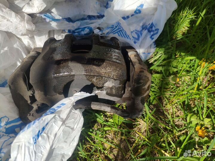 Суппорта передние hyundai solaris