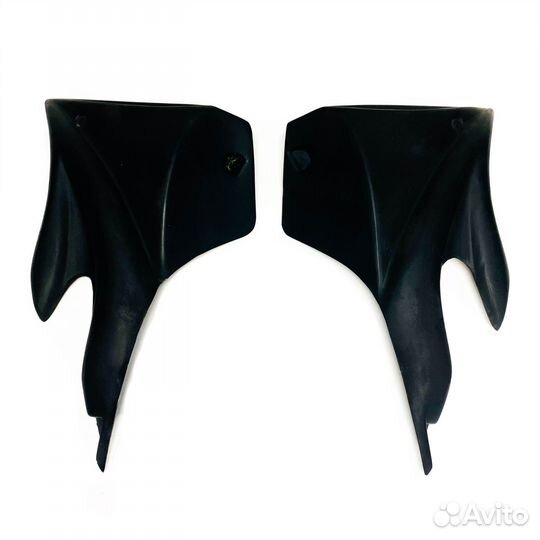 Боковые накладки (обтекатели) Honda CB600 F Hornet