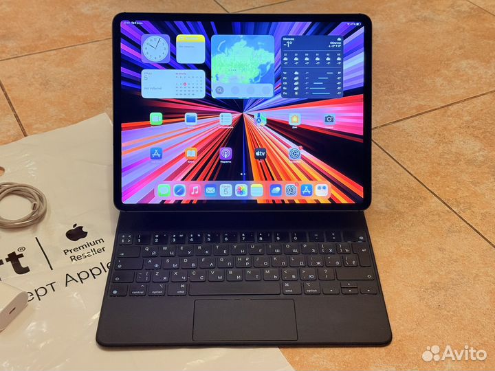 iPad Pro 12.9 M1 +Sim+Magic Keyboard