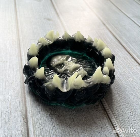 Пепельница Череп 1246 ручной работы светящаяся