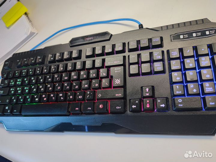 Игровая клавиатура с подсветкой