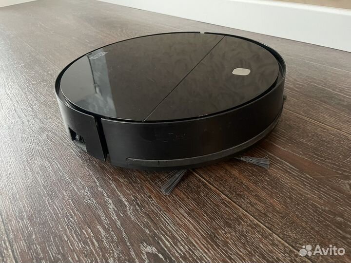 Робот пылесос