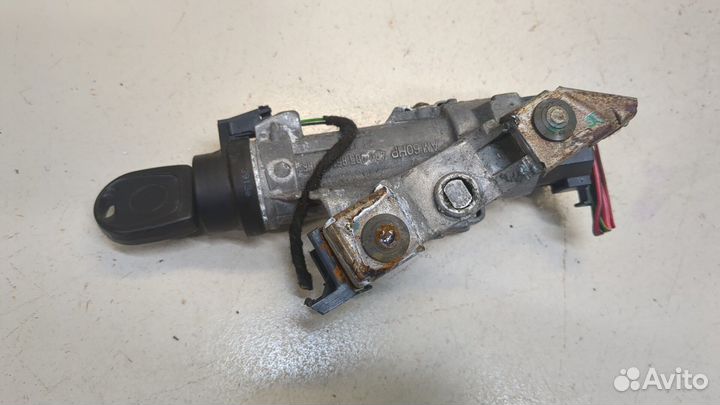 Замок зажигания Skoda Fabia, 2010